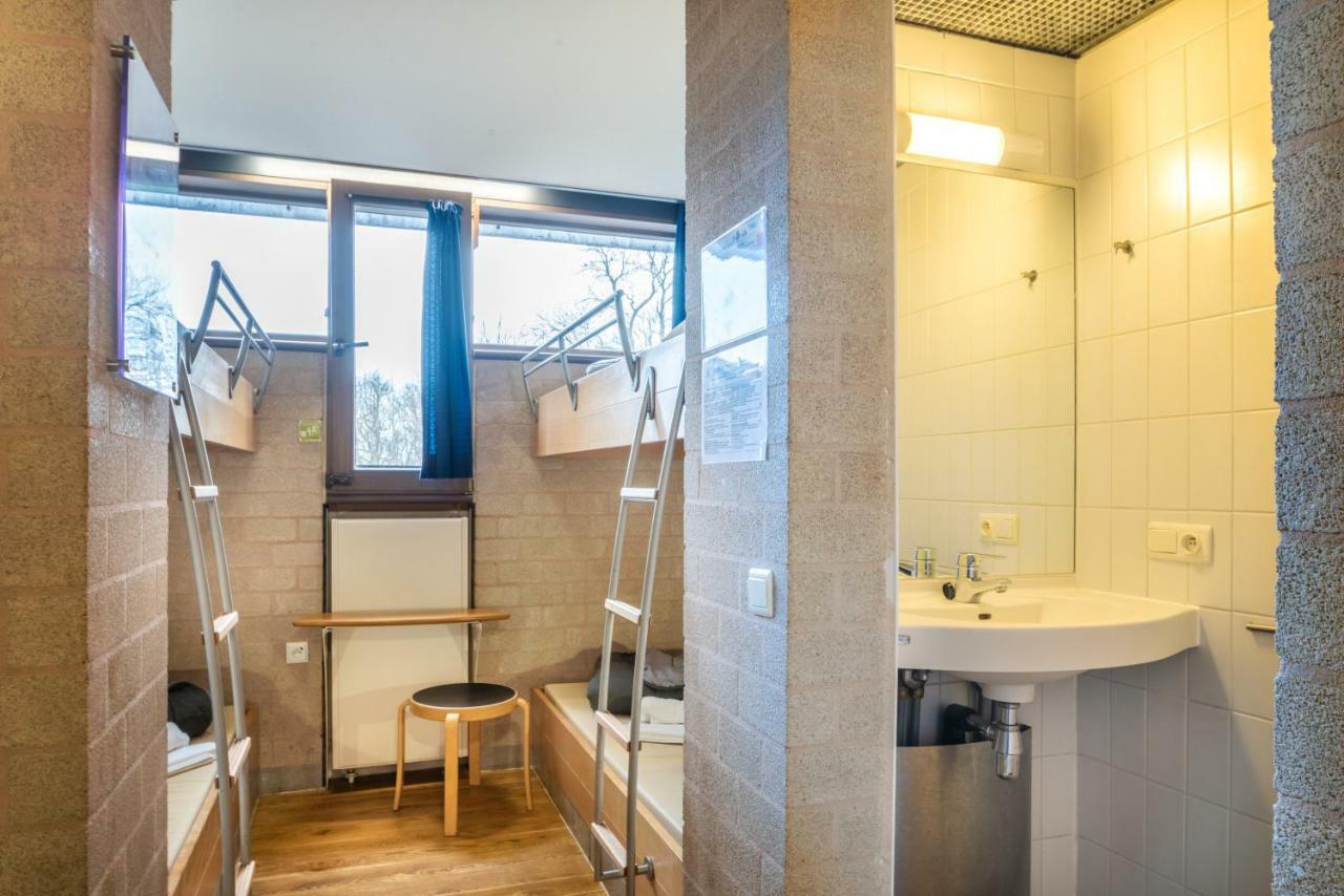 Auberge De Jeunesse De מונס מראה חיצוני תמונה