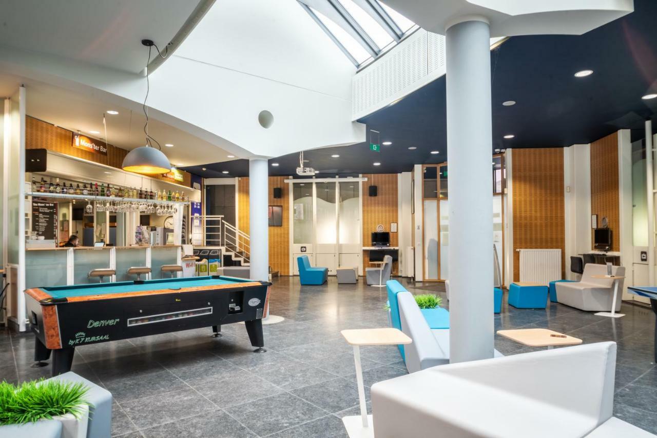 Auberge De Jeunesse De מונס מראה חיצוני תמונה
